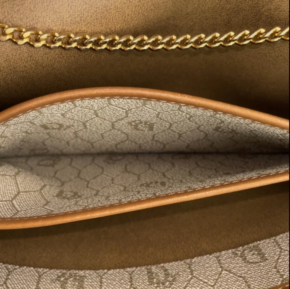 Dior HoneyComb Brown W/ Gold Harware Clutch W/ Chain Bag (EUC)✨️🖤✨️ - Picture 5 of 7